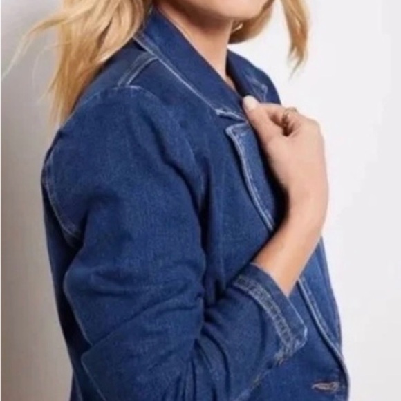 Evereve Fitted Jean Jacket Blazer Women's Denim 1 Button Shoulder Pads XS NWOT - Picture 3 of 10